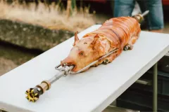 Cochon-a-la-broche-Vosges-Au-cochon-de-lait-12